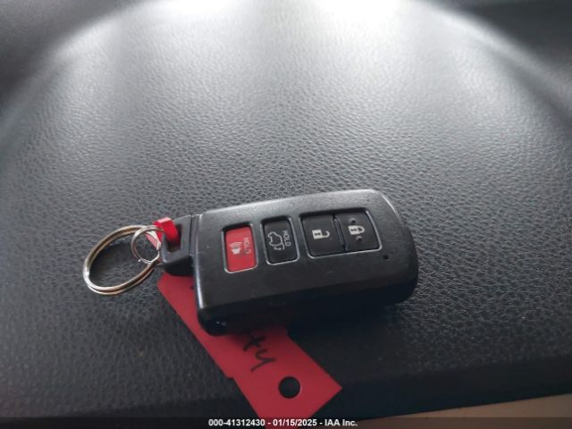 JTMDFREV8JD235765 Toyota Rav4 Limited/se/platinum