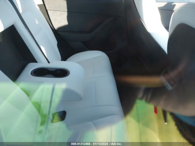 2024 TESLA MODEL Y 7SAYGDED5RF010087 Photo 7