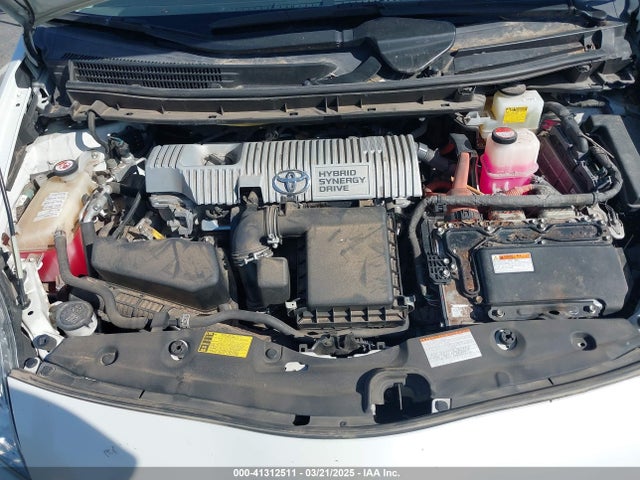 Toyota Prius Two 2015 JTDKN3DU2F0448001 Image 10