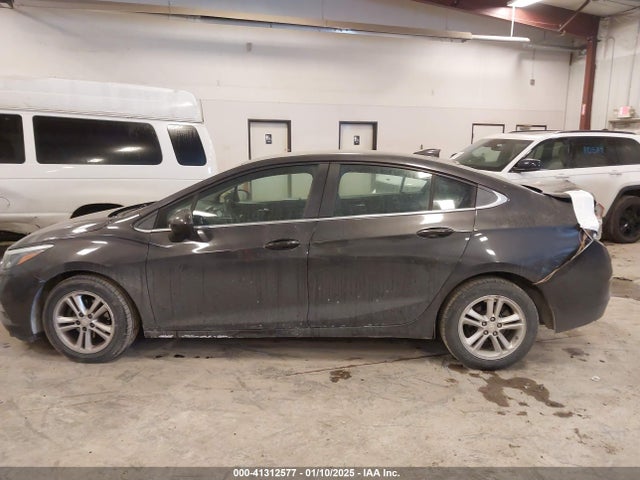 1G1BE5SM8H7159528 Chevrolet Cruze Lt Auto