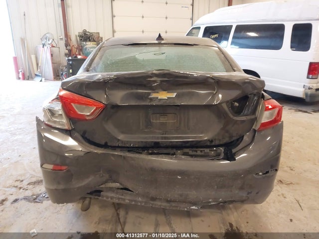 1G1BE5SM8H7159528 Chevrolet Cruze Lt Auto