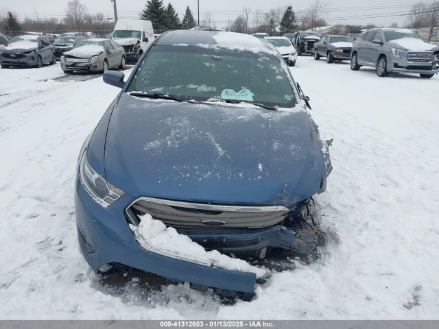1FAHP2E8XJG111601 Ford TAURUS SEL