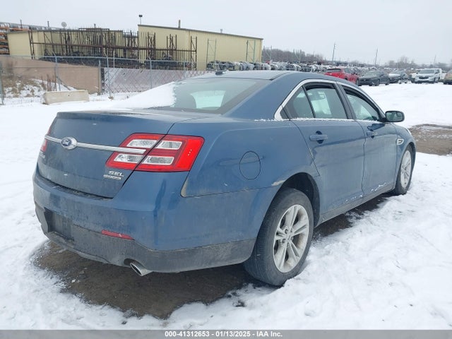 1FAHP2E8XJG111601 Ford TAURUS SEL