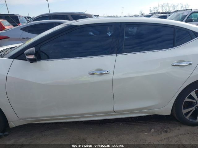 1N4AA6AP9GC405143 Nissan Maxima 3.5 Platinum