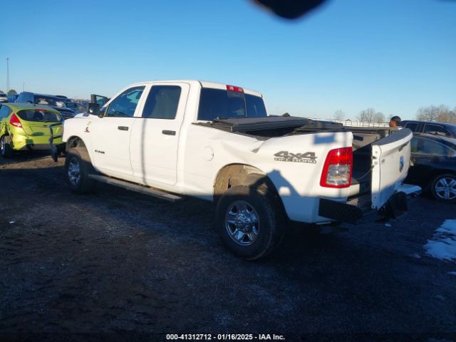 3C6UR5CL2NG250666 RAM 2500 Tradesman  4x4 6'4 Box