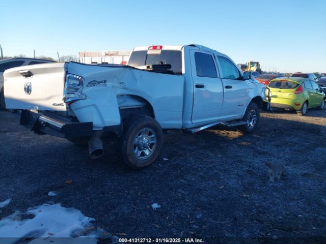 3C6UR5CL2NG250666 RAM 2500 Tradesman  4x4 6'4 Box
