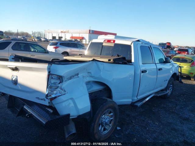 3C6UR5CL2NG250666 RAM 2500 Tradesman  4x4 6'4 Box