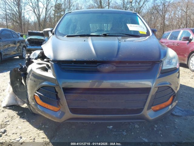 1FMCU0F70FUA22759 Ford ESCAPE S