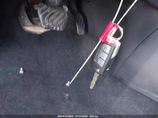 5N1AT2MT9HC781652 Nissan ROGUE S