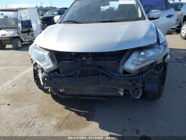 5N1AT2MT9HC781652 Nissan ROGUE S