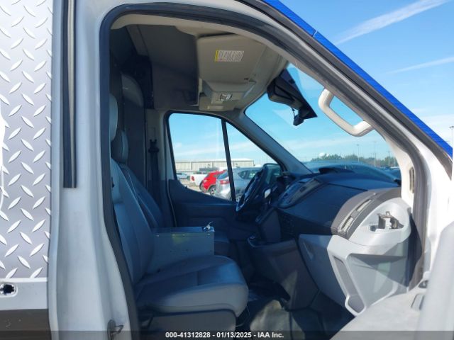 1FTYR2CM2JKB40625 Ford Transit-250