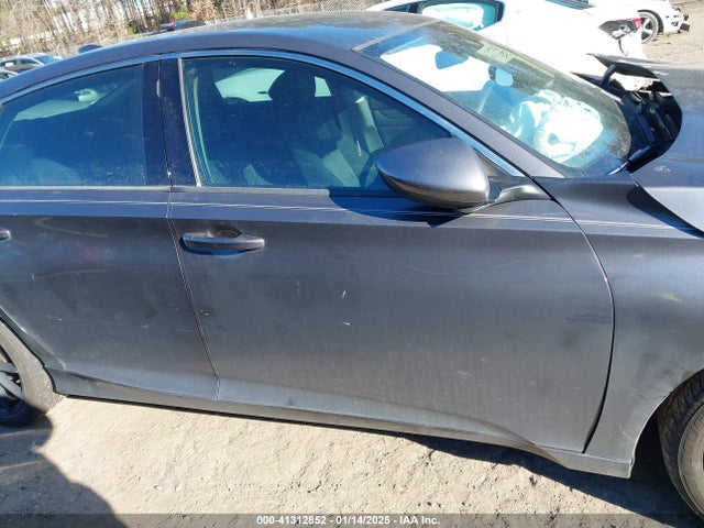 Honda ACCORD LX 2018 1HGCV1F12JA018193 Image 13