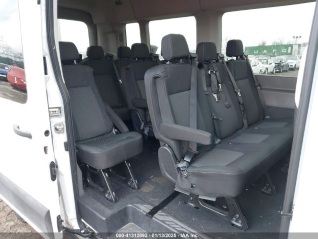 1FBAX2C82MKA32735 Ford Transit-350 Passenger Van Xlt