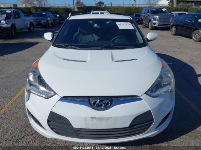 KMHTC6AD6EU213331 Hyundai Veloster Base W/gray