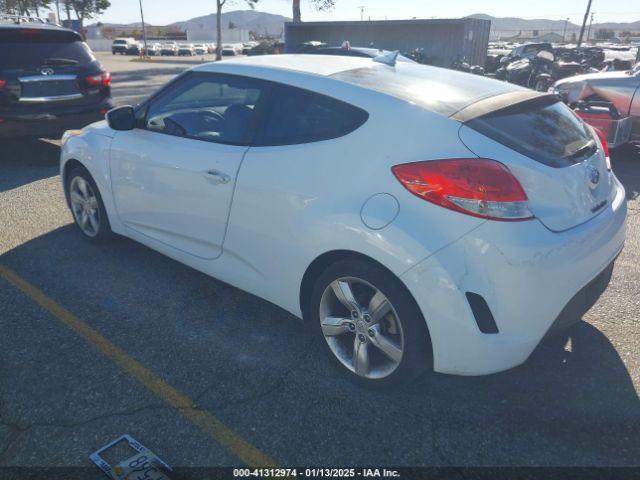 KMHTC6AD6EU213331 Hyundai Veloster Base W/gray