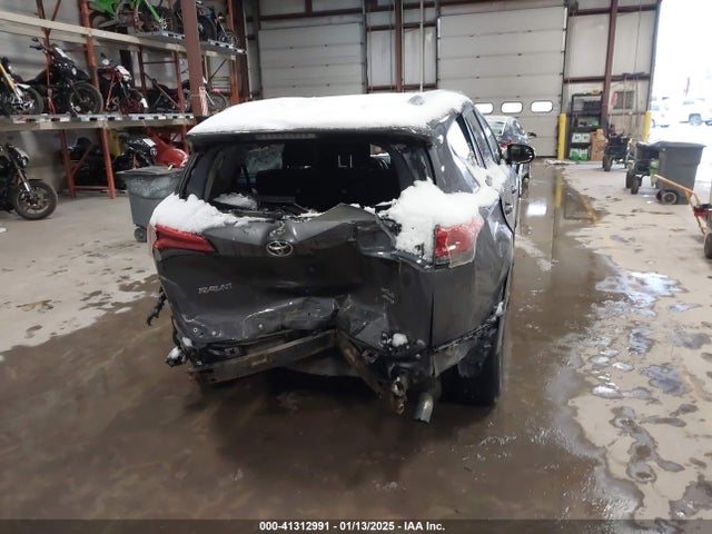 Toyota Rav4 Xle 2017 JTMRFREV1HJ115713 Image 16
