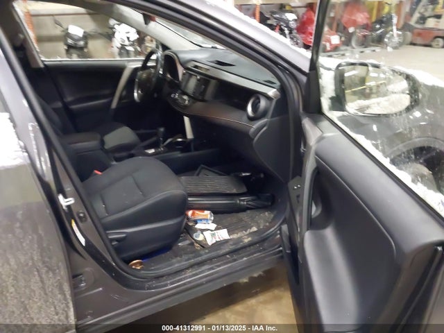 Toyota Rav4 Xle 2017 JTMRFREV1HJ115713 Image 5