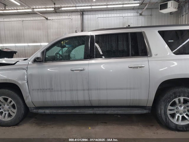 Chevrolet Suburban Lt 2018 1GNSKHKC2JR201282 Image 15