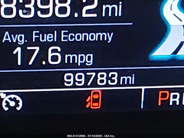 Chevrolet Suburban Lt 2018 1GNSKHKC2JR201282 Image 16
