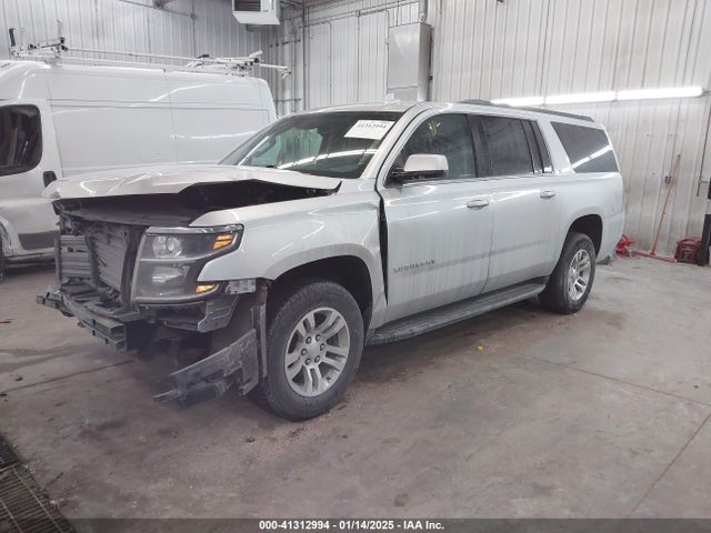 Chevrolet Suburban Lt 2018 1GNSKHKC2JR201282 Image 2
