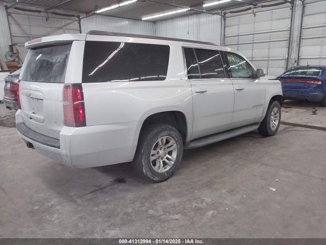 Chevrolet Suburban Lt 2018 1GNSKHKC2JR201282 Image 4