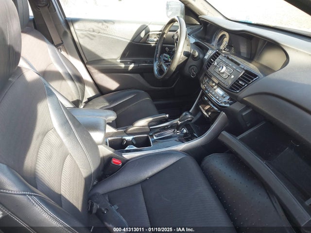 Продажа на аукционе авто 2017 Honda Accord Sport, vin: 1HGCR2F53HA096991, номер лота: 41313011