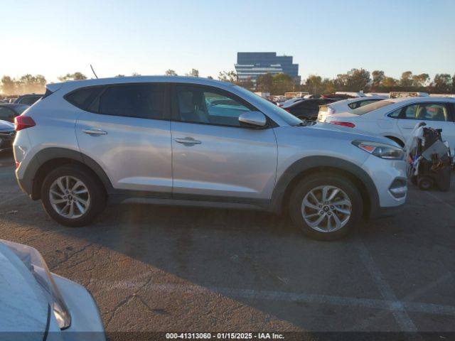 KM8J23A46GU245675 Hyundai TUCSON SE