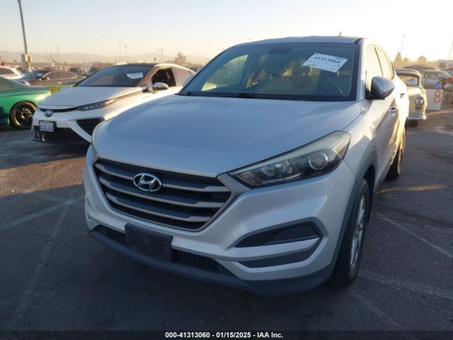 KM8J23A46GU245675 Hyundai TUCSON SE