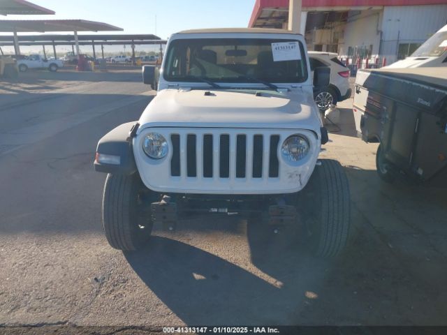1C4GJXAGXJW156223 Jeep Wrangler Sport S 4x4