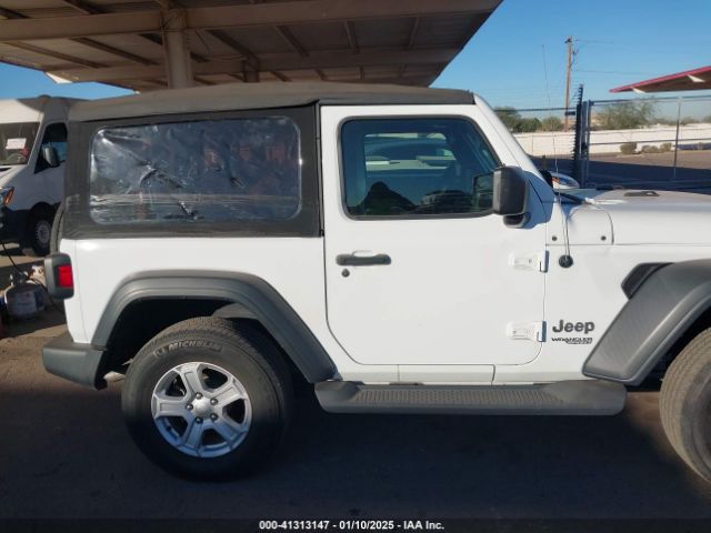 1C4GJXAGXJW156223 Jeep Wrangler Sport S 4x4