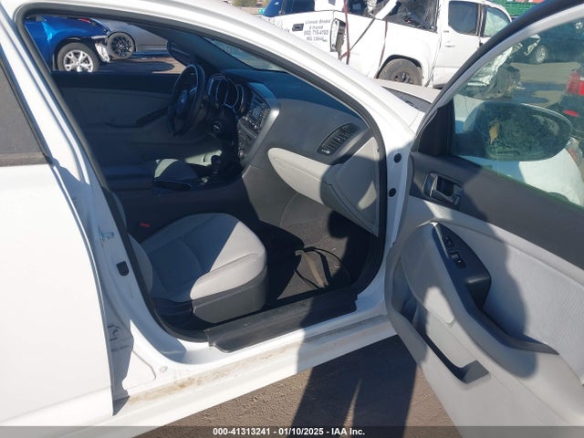 KIA Optima Lx 2015 5XXGM4A7XFG396452 Image 5