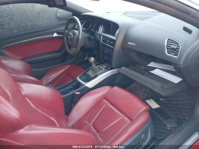 2010 AUDI A5 WAUGFAFR4AA006109 Photo 4