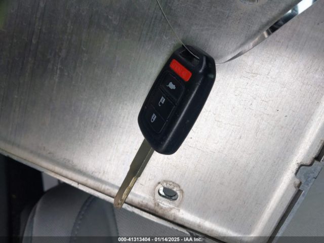 2HKRW5H38JH421826 Honda CR-V LX