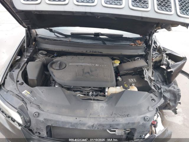 1C4PJLLX1KD241874 Jeep Cherokee Latitude Plus Fwd