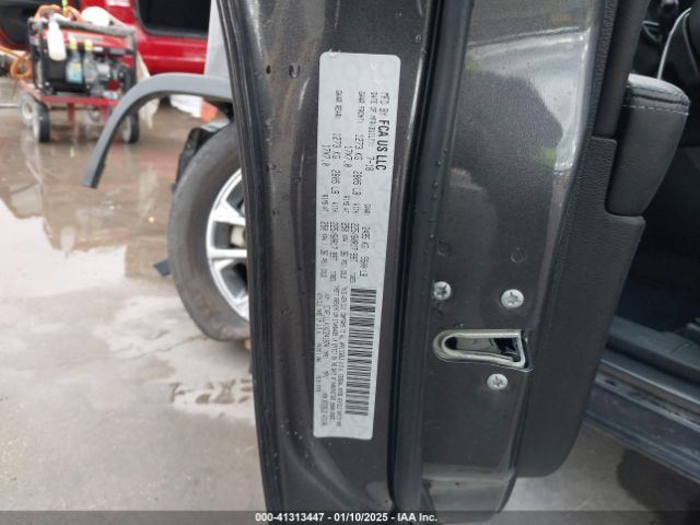 1C4PJLLX1KD241874 Jeep Cherokee Latitude Plus Fwd