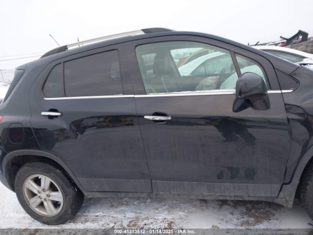 3GNCJPSB3JL412667 Chevrolet Trax Lt