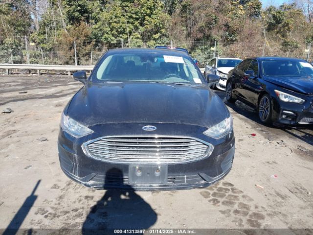 3FA6P0T99KR274807 Ford FUSION SE