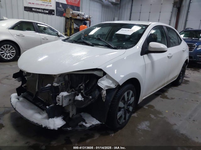 Toyota Corolla 2015 5YFBURHE4FP339151 Image 2
