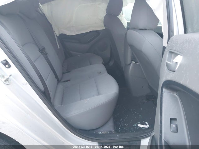 KIA FORTE LX 2018 3KPFK4A71JE190813 Image 8