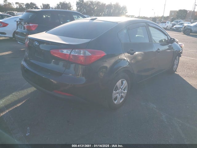 KNAFK4A61G5617528 KIA FORTE LX