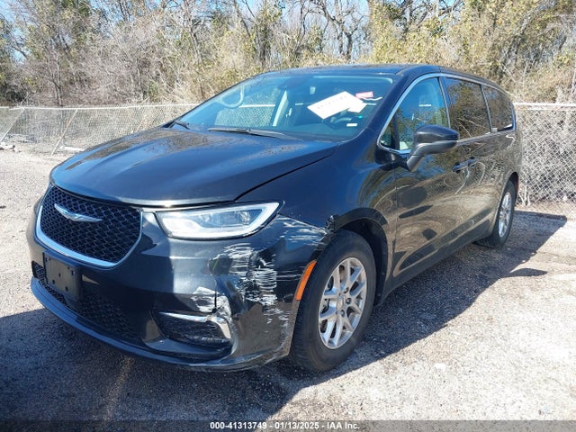 Chrysler Pacifica Touring L 2023 2C4RC1BG0PR566769 Image 2