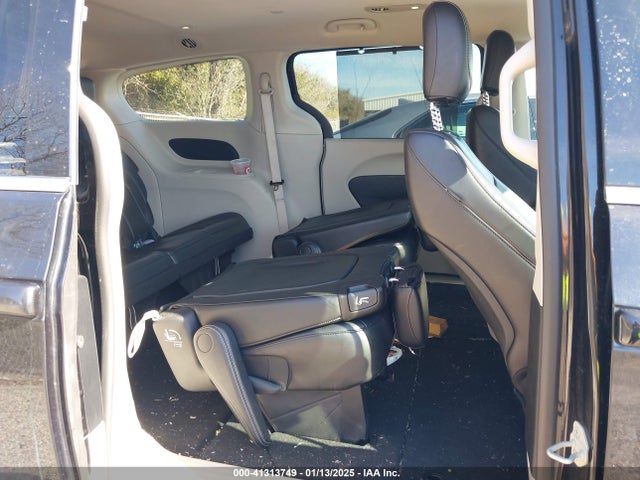 Chrysler Pacifica Touring L 2023 2C4RC1BG0PR566769 Image 8