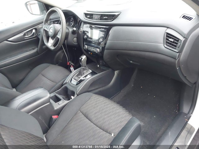 Nissan ROGUE SV 2017 5N1AT2MT5HC771751 Image 5