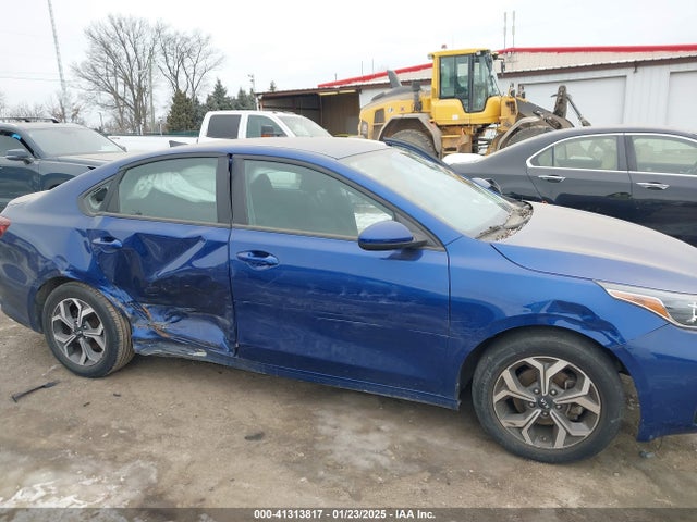 3KPF24AD1LE242112 KIA Forte Lxs