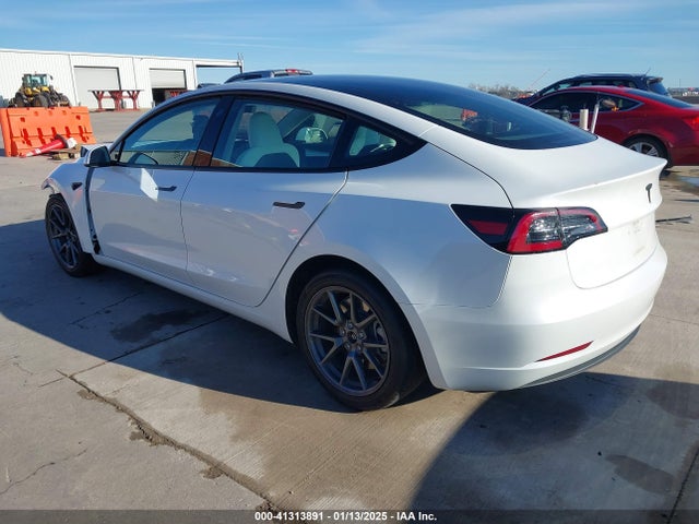 2023 TESLA MODEL 3 5YJ3E1EA9PF547530 Photo 2