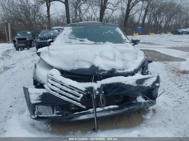 1VWBT7A38HC031778 Volkswagen Passat 1.8t Se