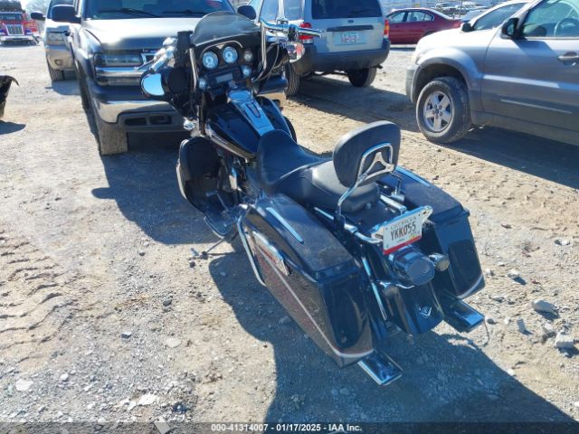 2006 HARLEY-DAVIDSON FLHTCUSE 1HD1PRE126Y953887 Photo 2
