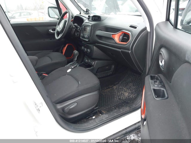 ZACNJBAB3LPL18107 Jeep Renegade Upland 4x4