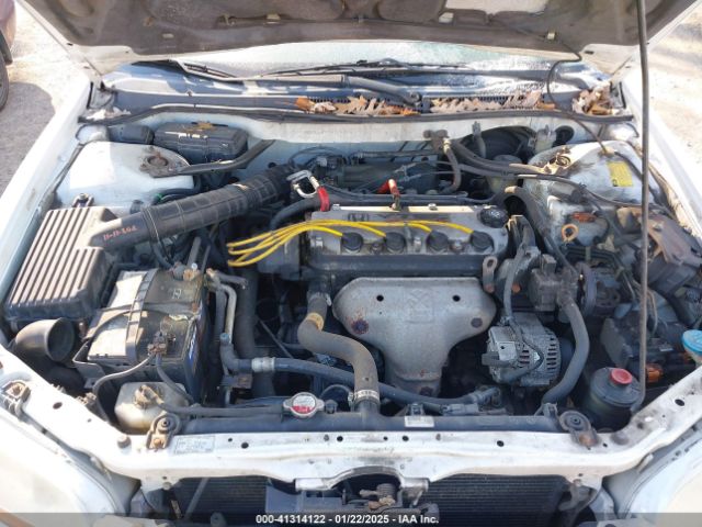 2000 HONDA ACCORD SDN 1HGCG5561YA104815 Photo 9
