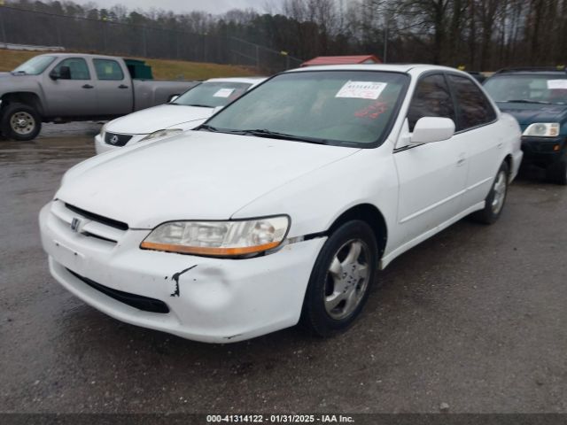 2000 HONDA ACCORD SDN 1HGCG5561YA104815 Photo 1